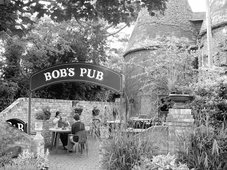 Иллюстрация к книге — 5 O'clock и другие традиции Англии [i_061.jpg]