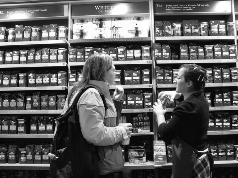 Иллюстрация к книге — 5 O'clock и другие традиции Англии [i_071.jpg]