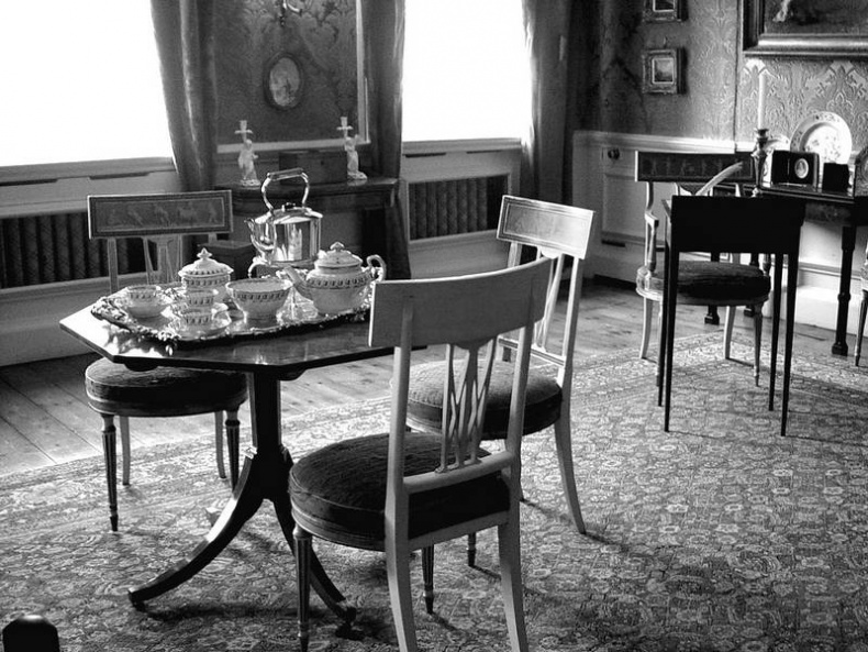 Иллюстрация к книге — 5 O'clock и другие традиции Англии [i_073.jpg]