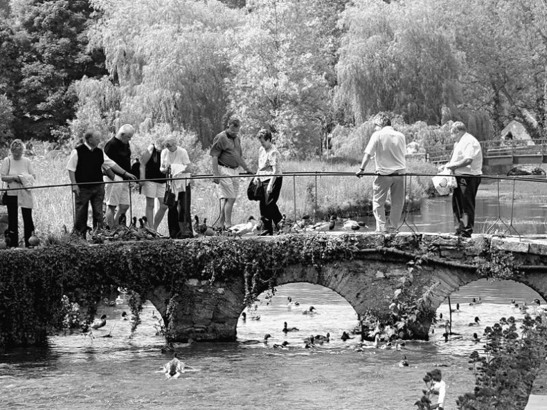 Иллюстрация к книге — 5 O'clock и другие традиции Англии [i_092.jpg]