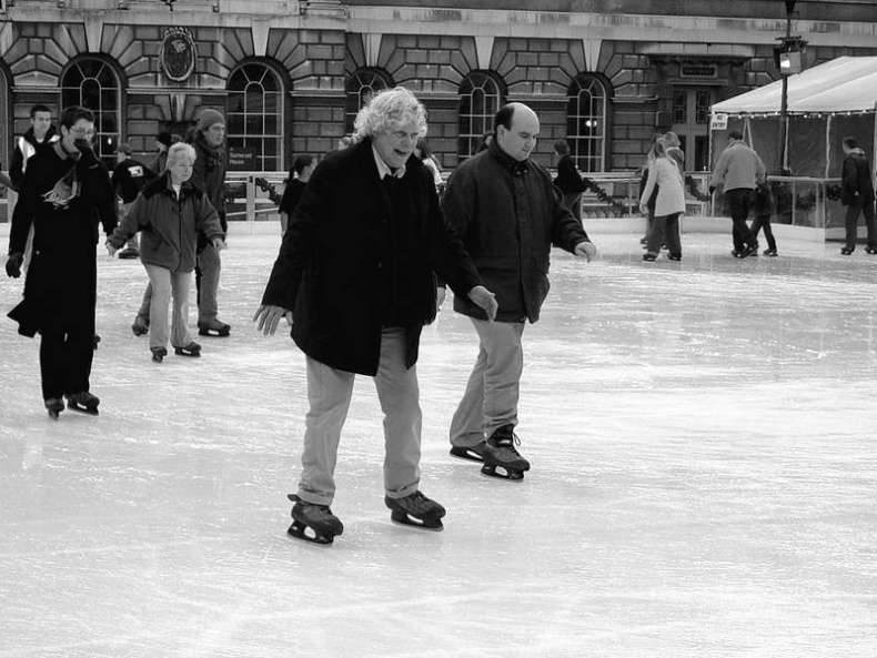 Иллюстрация к книге — 5 O'clock и другие традиции Англии [i_093.jpg]