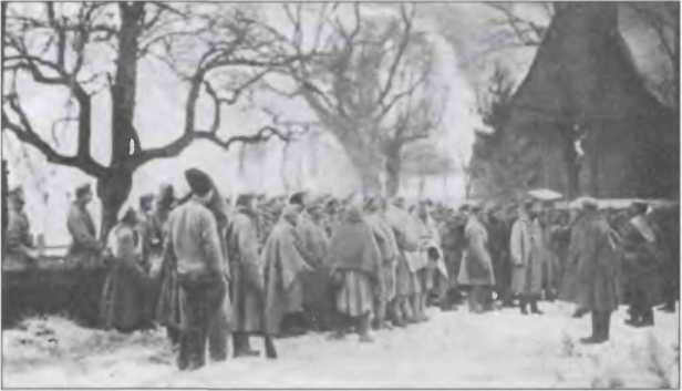 Иллюстрация к книге — Неизвестные трагедии Первой мировой. Пленные. Дезертиры. Беженцы [i_014.jpg]