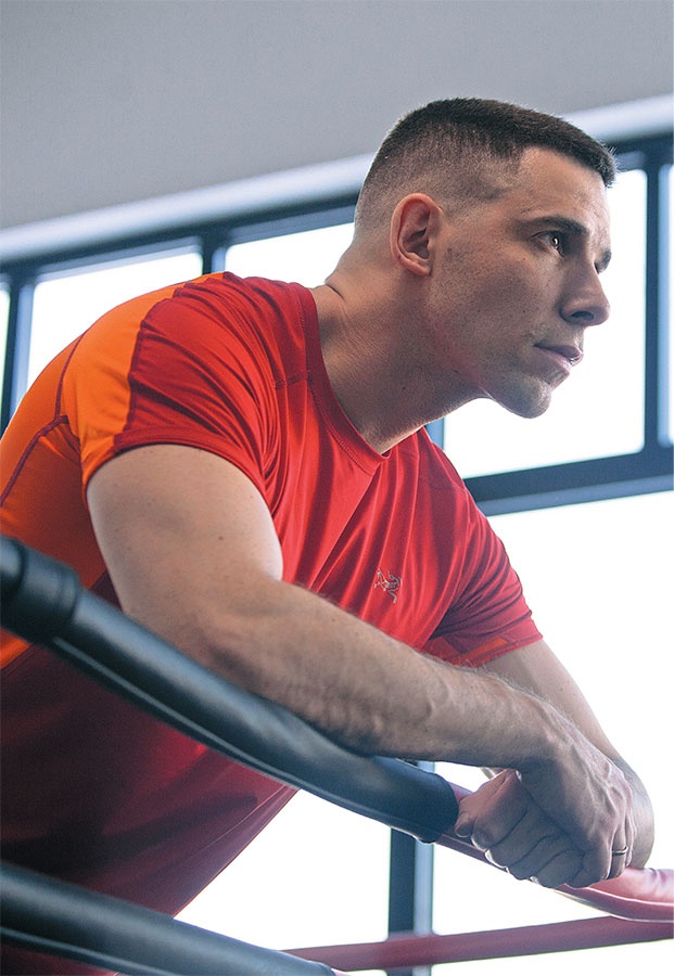 Иллюстрация к книге — Хватит ЖРАТЬ! и лениться. 50 интенсивных тренировок от тренера программы "Свадебный размер" [i_002.jpg]