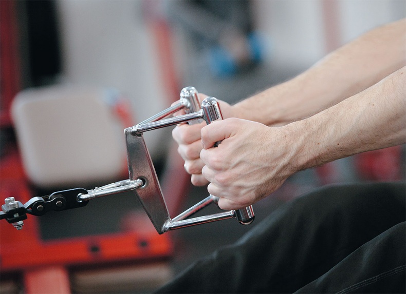 Иллюстрация к книге — Хватит ЖРАТЬ! и лениться. 50 интенсивных тренировок от тренера программы "Свадебный размер" [i_004.jpg]