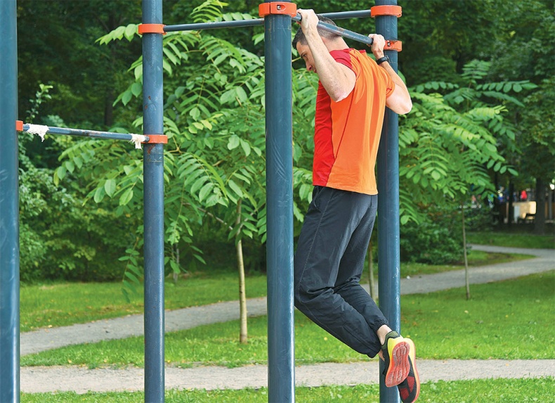 Иллюстрация к книге — Хватит ЖРАТЬ! и лениться. 50 интенсивных тренировок от тренера программы "Свадебный размер" [i_006.jpg]