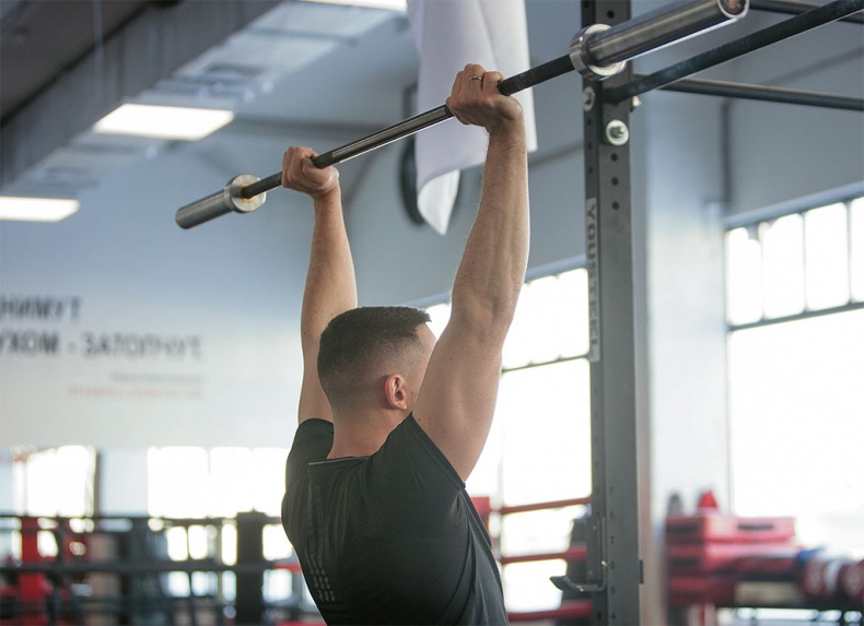 Иллюстрация к книге — Хватит ЖРАТЬ! и лениться. 50 интенсивных тренировок от тренера программы "Свадебный размер" [i_022.jpg]