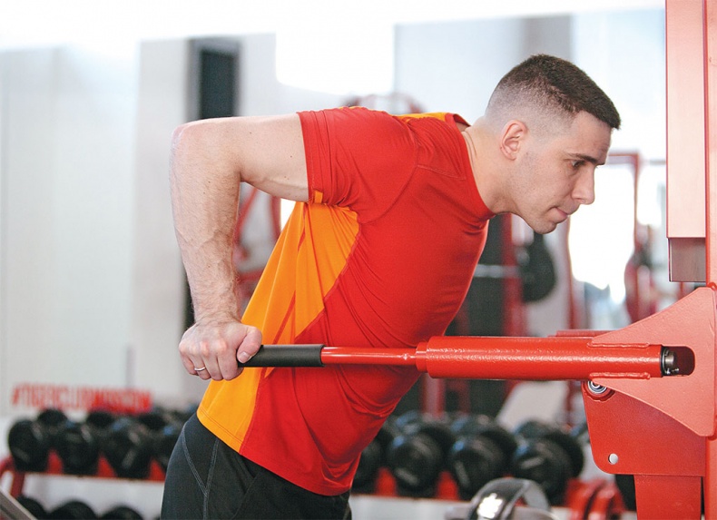 Иллюстрация к книге — Хватит ЖРАТЬ! и лениться. 50 интенсивных тренировок от тренера программы "Свадебный размер" [i_024.jpg]