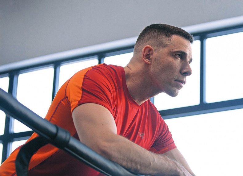 Иллюстрация к книге — Хватит ЖРАТЬ! и лениться. 50 интенсивных тренировок от тренера программы "Свадебный размер" [i_028.jpg]