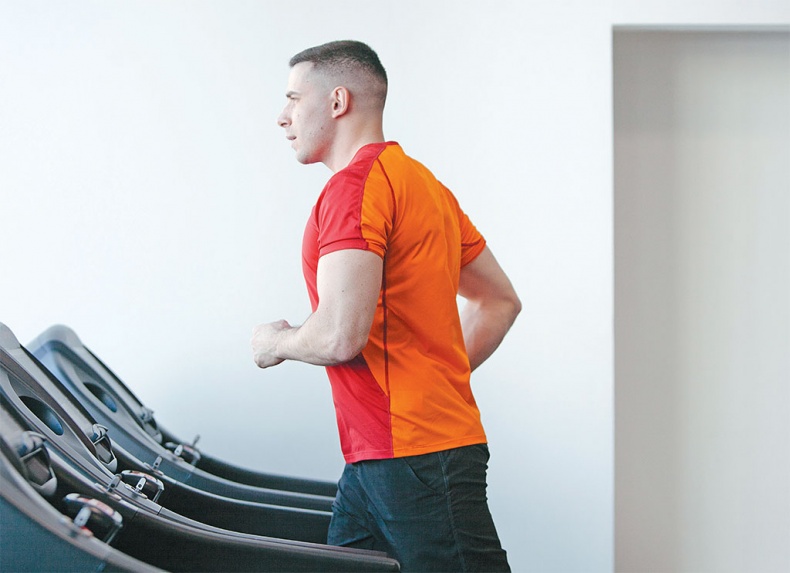 Иллюстрация к книге — Хватит ЖРАТЬ! и лениться. 50 интенсивных тренировок от тренера программы "Свадебный размер" [i_029.jpg]