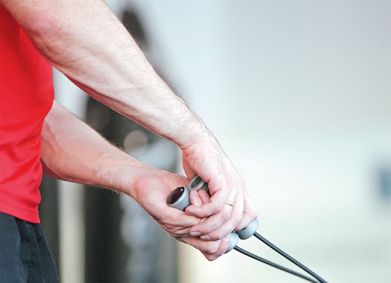 Иллюстрация к книге — Хватит ЖРАТЬ! и лениться. 50 интенсивных тренировок от тренера программы "Свадебный размер" [i_033.jpg]