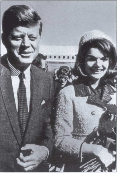 Иллюстрация к книге — Убийство президента Кеннеди. Ли Харви Освальд - убийца или жертва заговора? [i_002.jpg]