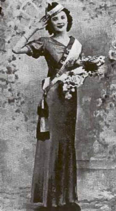 Иллюстрация к книге — Тайны парижских манекенщиц [i_003.jpg]