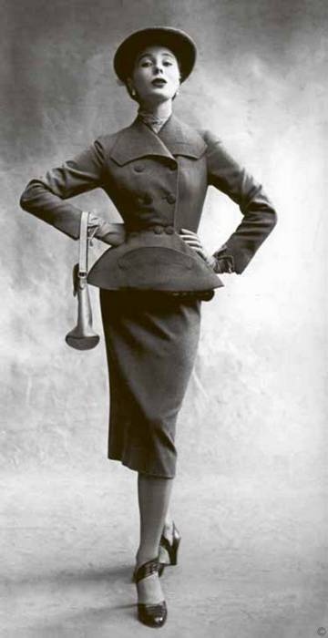 Иллюстрация к книге — Тайны парижских манекенщиц [i_084.jpg]