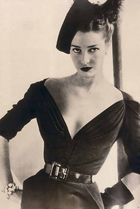 Иллюстрация к книге — Тайны парижских манекенщиц [i_113.jpg]