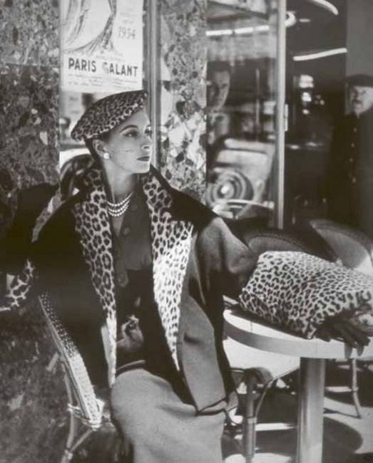 Иллюстрация к книге — Тайны парижских манекенщиц [i_134.jpg]