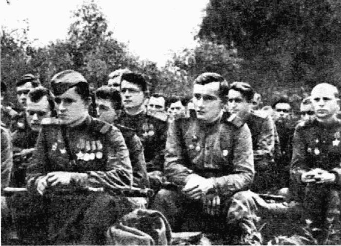 Иллюстрация к книге — 1945. Блицкриг Красной Армии [i_048.jpg]