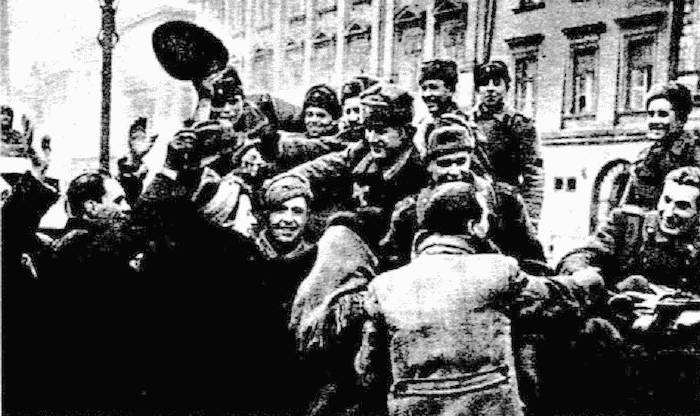 Иллюстрация к книге — 1945. Блицкриг Красной Армии [i_065.jpg]