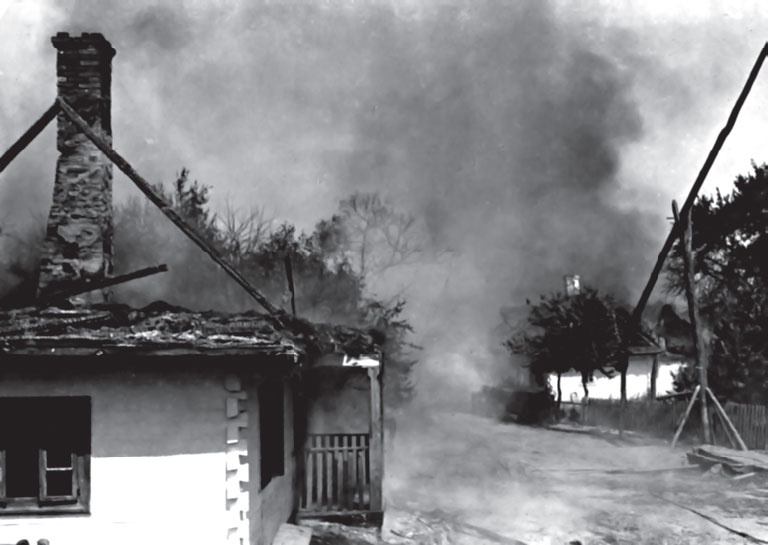 Иллюстрация к книге — Кровавый век [_13.jpg]