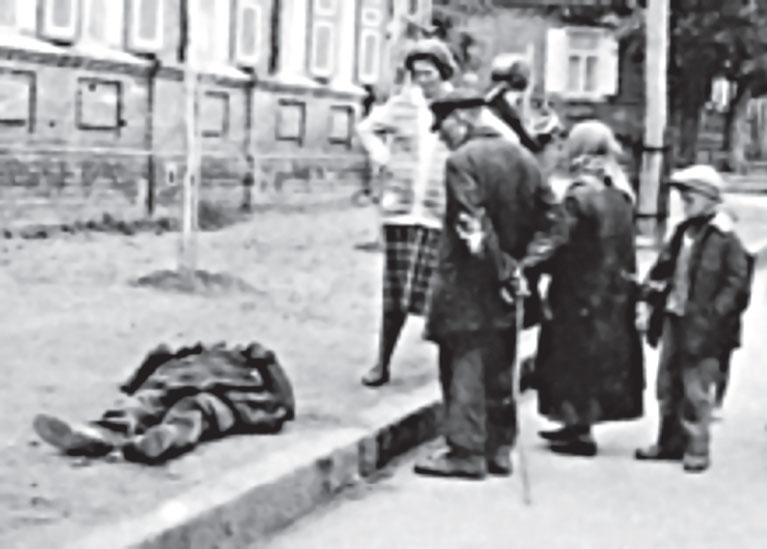 Иллюстрация к книге — Кровавый век [_170.jpg]