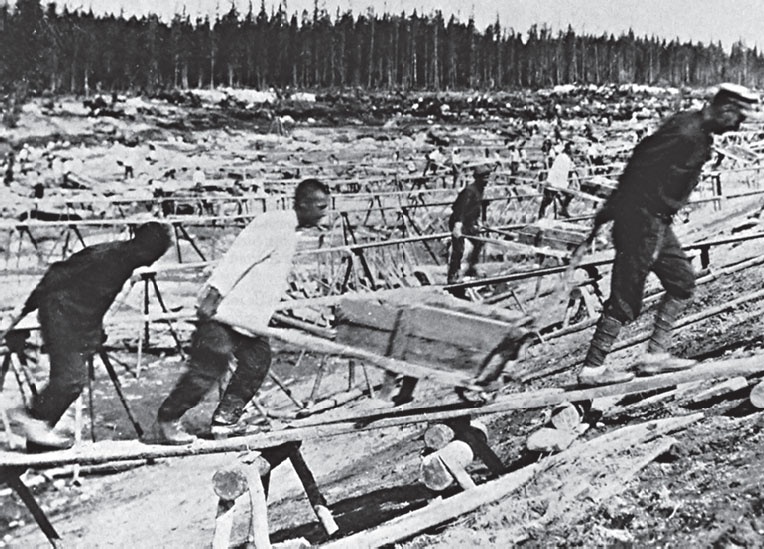 Иллюстрация к книге — Кровавый век [_183.jpg]