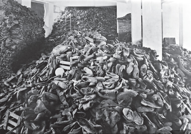 Иллюстрация к книге — Кровавый век [_258.jpg]