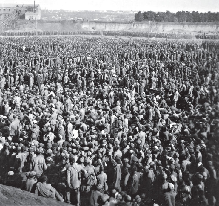 Иллюстрация к книге — Кровавый век [_282.jpg]