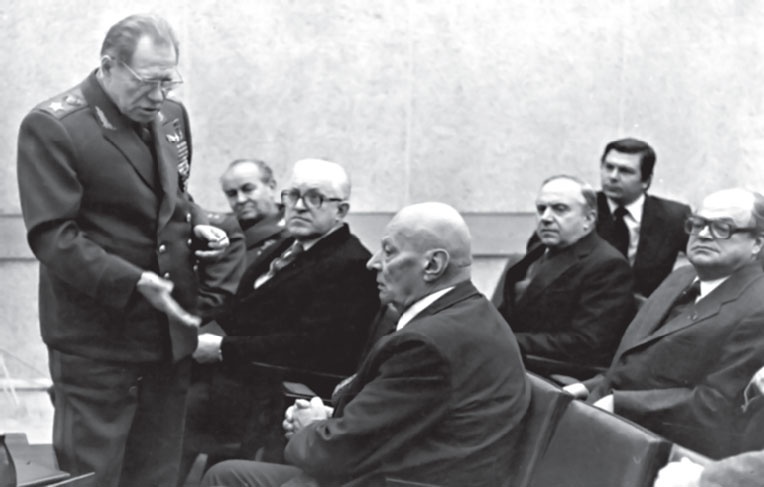 Иллюстрация к книге — Кровавый век [_418.jpg]