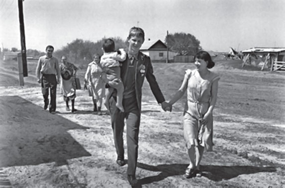 Иллюстрация к книге — Кровавый век [_513.jpg]