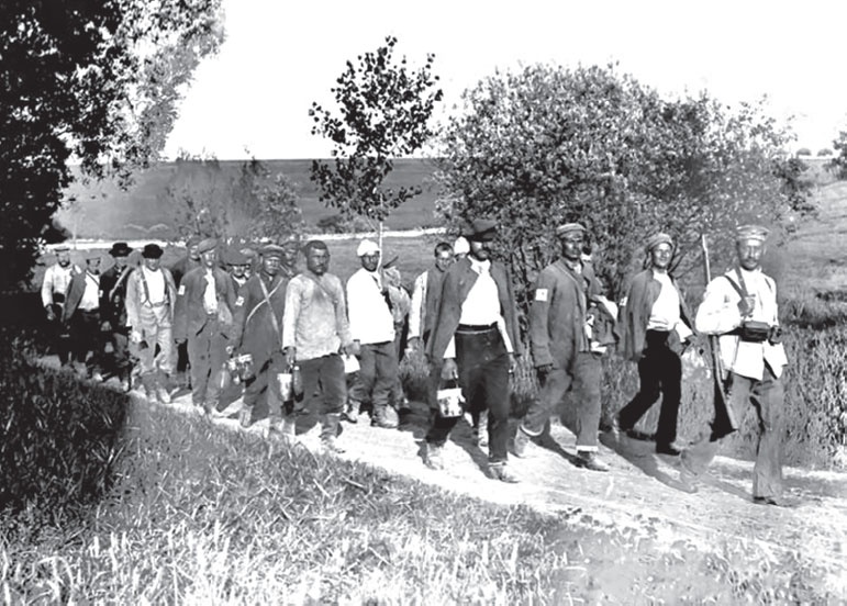 Иллюстрация к книге — Кровавый век [_57.jpg]