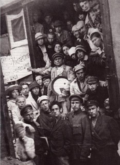 Иллюстрация к книге — Убийство в стиле «ню» [i_014.jpg]