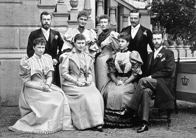 Иллюстрация к книге — Рок семьи Романовых. "Мы не хотим и не можем бежать..." [i_017.jpg]