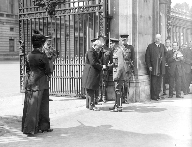 Иллюстрация к книге — Рок семьи Романовых. "Мы не хотим и не можем бежать..." [i_047.jpg]