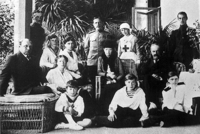 Иллюстрация к книге — Рок семьи Романовых. "Мы не хотим и не можем бежать..." [i_052.jpg]