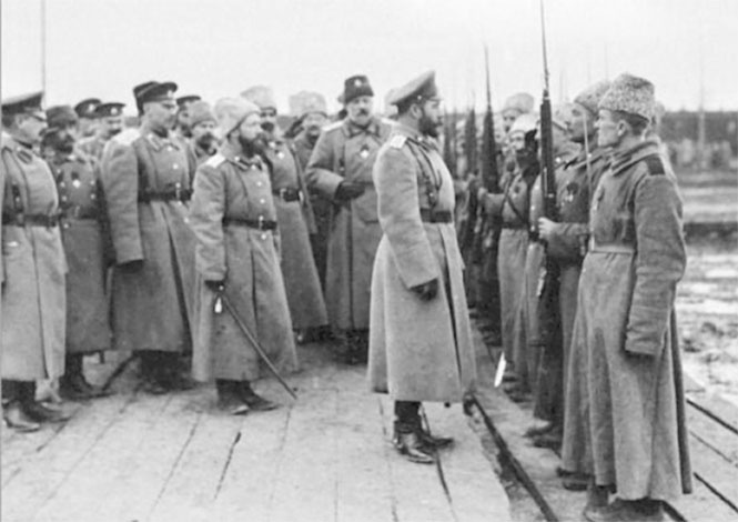 Иллюстрация к книге — Мой муж – Николай II. Дарите любовь… [i_012.jpg]