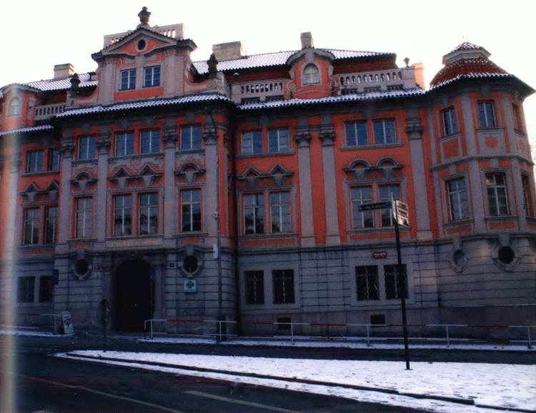 Иллюстрация к книге — Прага. Короли, алхимики, привидения и... пиво! [i_006.jpg]