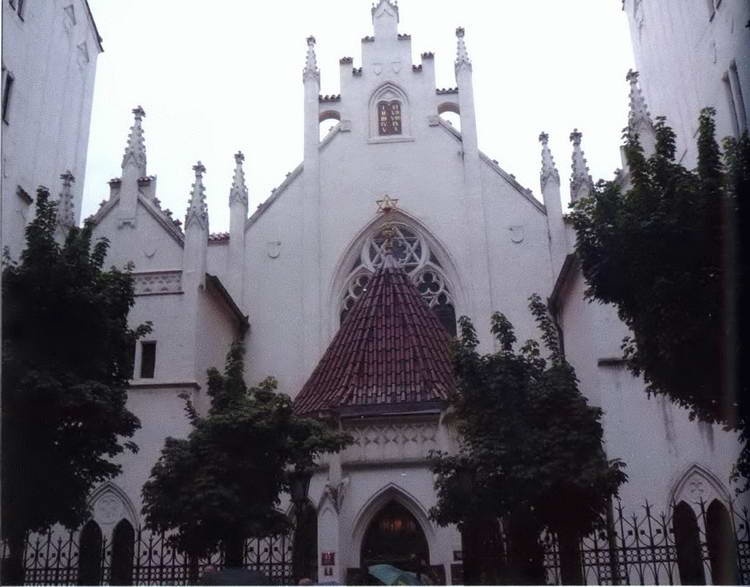 Иллюстрация к книге — Прага. Короли, алхимики, привидения и... пиво! [i_007.jpg]