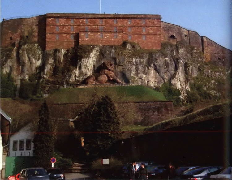 Иллюстрация к книге — Париж. Любовь, вино, короли и... дьявол [i_005.jpg]