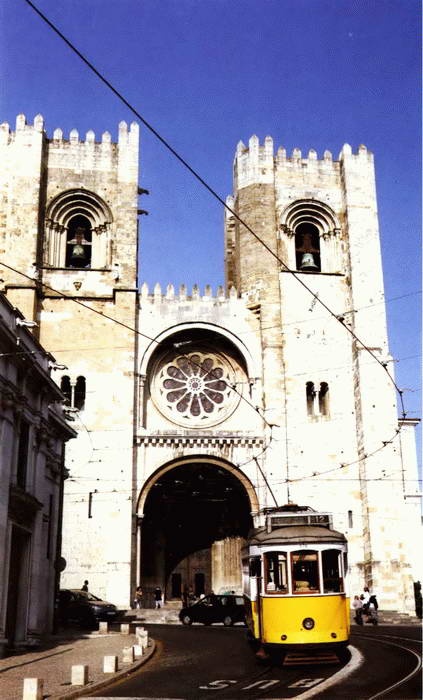 Иллюстрация к книге — Лиссабон. Девять кругов ада, Летучий португалец и... портвейн [i_001.jpg]