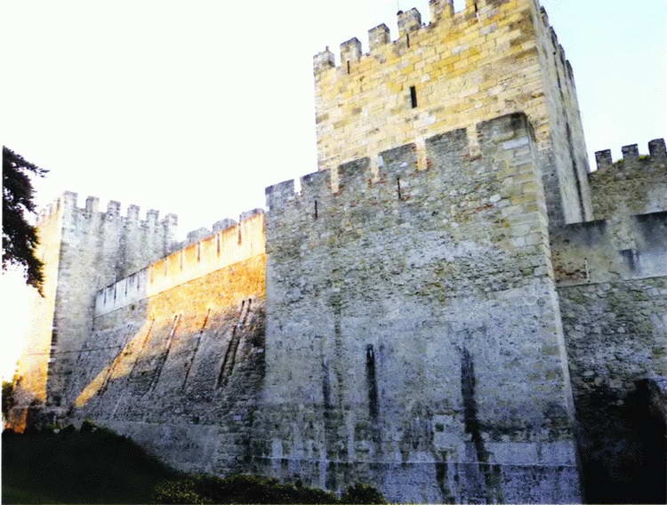 Иллюстрация к книге — Лиссабон. Девять кругов ада, Летучий португалец и... портвейн [i_011.jpg]