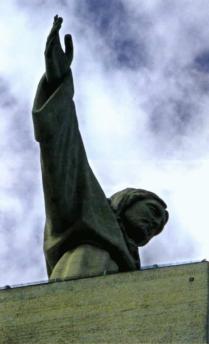 Иллюстрация к книге — Лиссабон. Девять кругов ада, Летучий португалец и... портвейн [i_017.jpg]