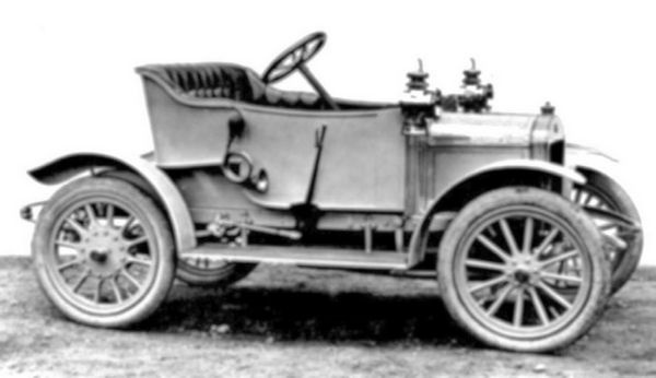 Иллюстрация к книге — Бронеавтомобиль "Остин". Предтеча бронетанковых войск России [i_004.jpg]