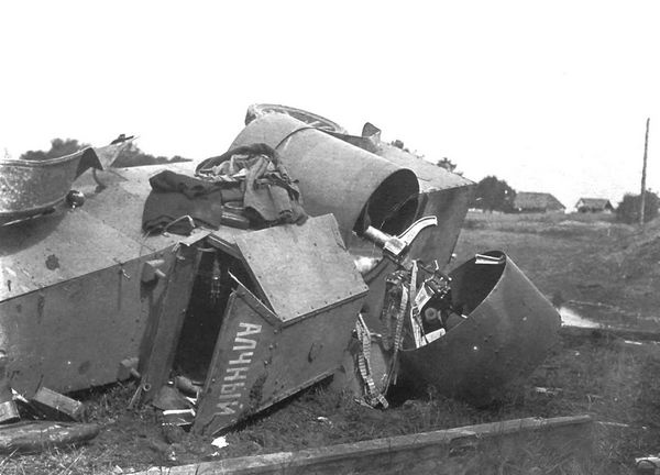 Иллюстрация к книге — Бронеавтомобиль "Остин". Предтеча бронетанковых войск России [i_038.jpg]