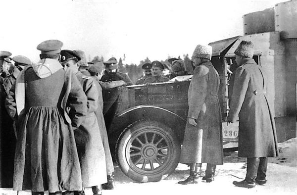 Иллюстрация к книге — Бронеавтомобиль "Остин". Предтеча бронетанковых войск России [i_053.jpg]