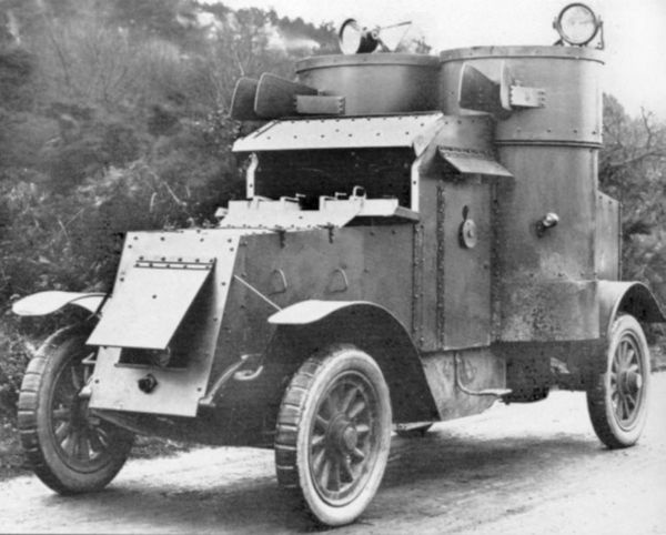 Иллюстрация к книге — Бронеавтомобиль "Остин". Предтеча бронетанковых войск России [i_061.jpg]