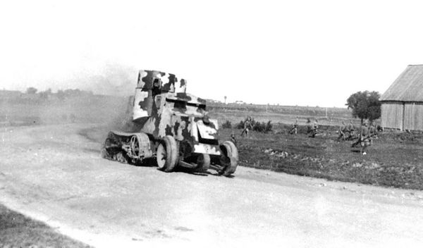 Иллюстрация к книге — Бронеавтомобиль "Остин". Предтеча бронетанковых войск России [i_089.jpg]