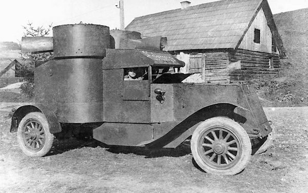 Иллюстрация к книге — Бронеавтомобиль "Остин". Предтеча бронетанковых войск России [i_097.jpg]