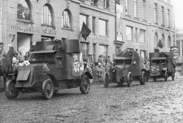 Иллюстрация к книге — Бронеавтомобиль "Остин". Предтеча бронетанковых войск России [i_112.jpg]