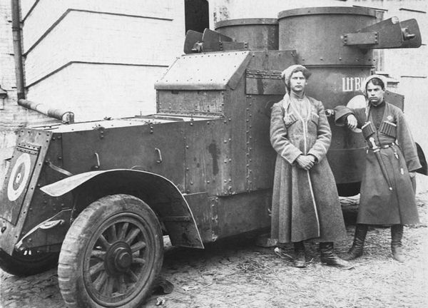 Иллюстрация к книге — Бронеавтомобиль "Остин". Предтеча бронетанковых войск России [i_118.jpg]