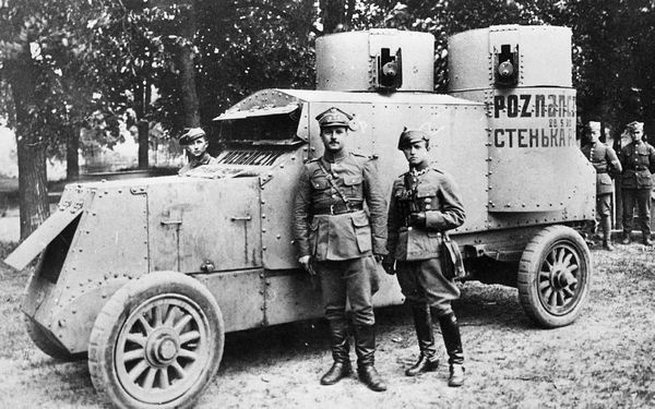 Иллюстрация к книге — Бронеавтомобиль "Остин". Предтеча бронетанковых войск России [i_142.jpg]