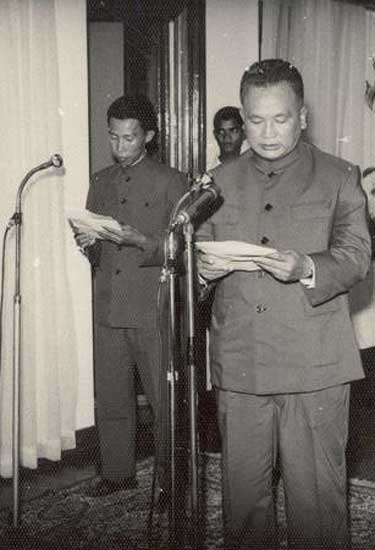 Иллюстрация к книге — Пол Пот. Камбоджа – империя на костях? [i_015.jpg]